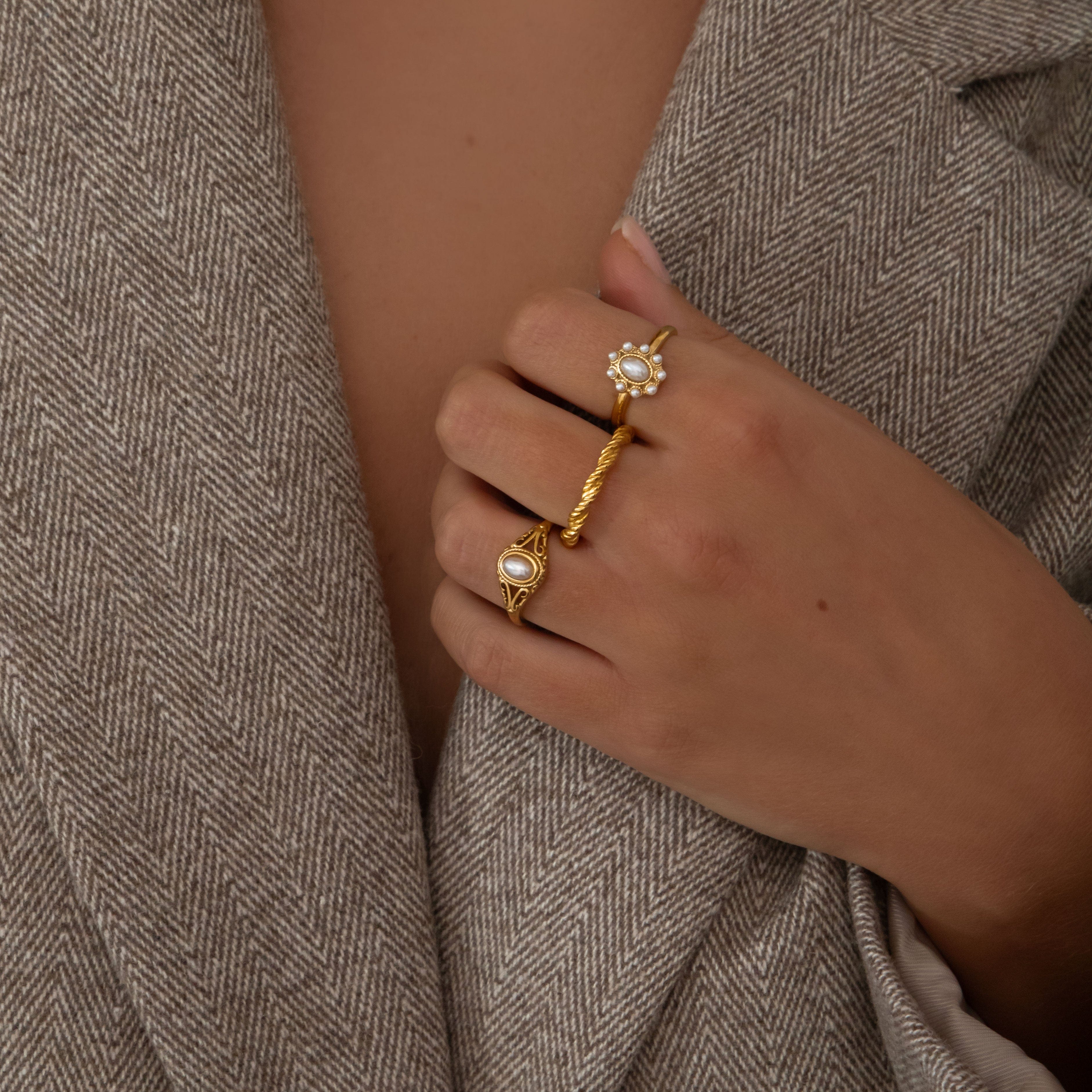 Hadley Pearl Ring - Image 2