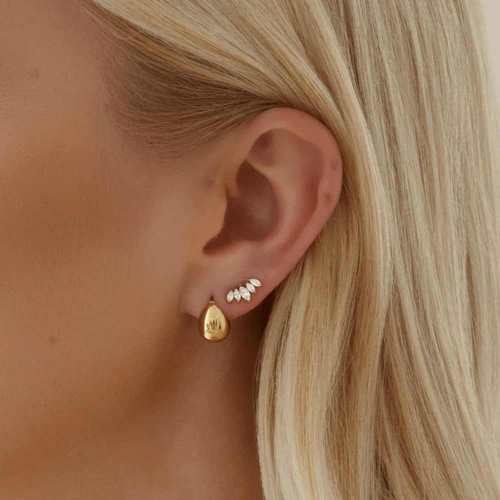 Larsa Stud Earrings - Image 2