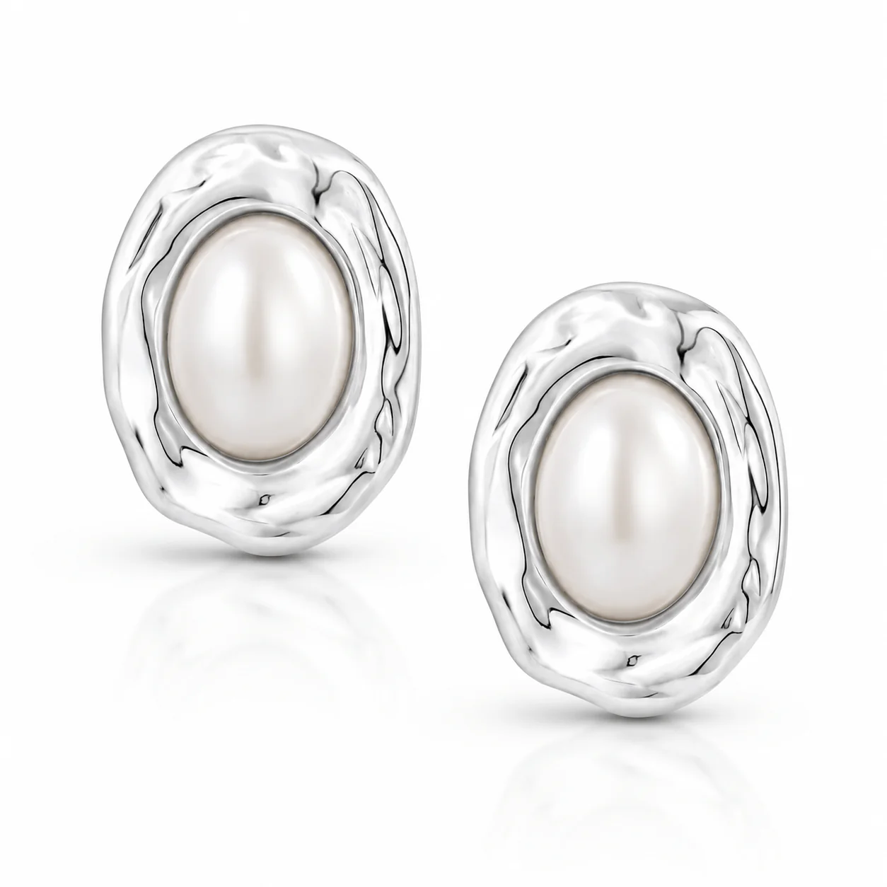 Lettie Pearl Stud Earrings - Image 3