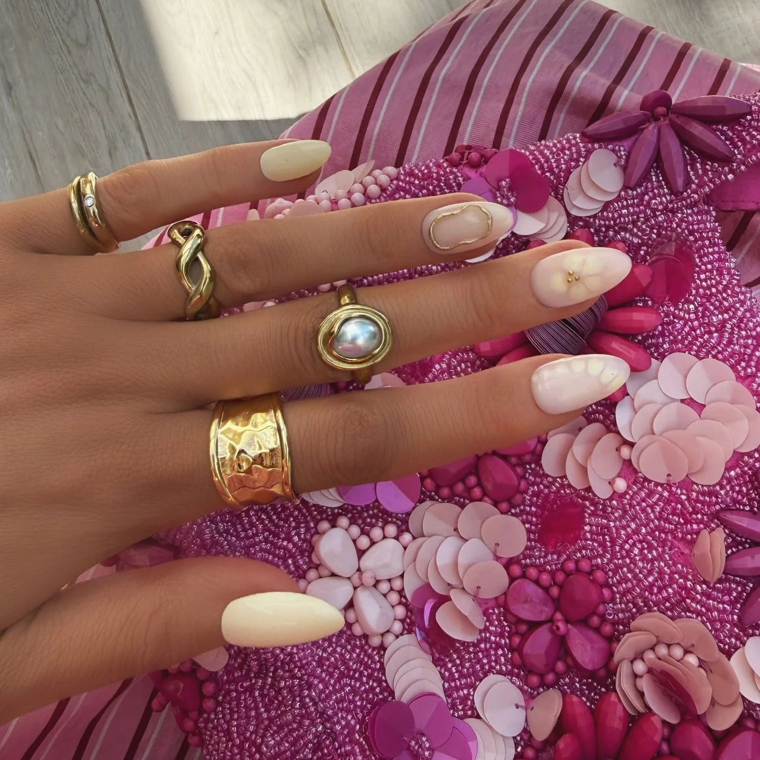 Linked Ring - Image 2