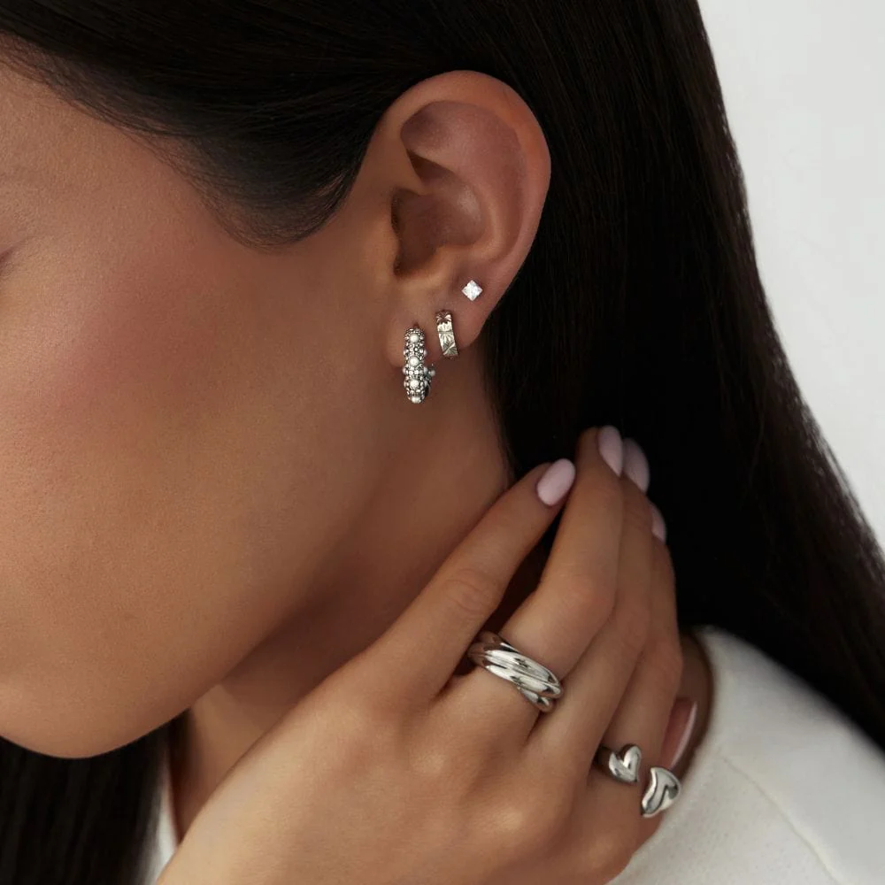 Alice Pearl Hoop Earrings - Image 15