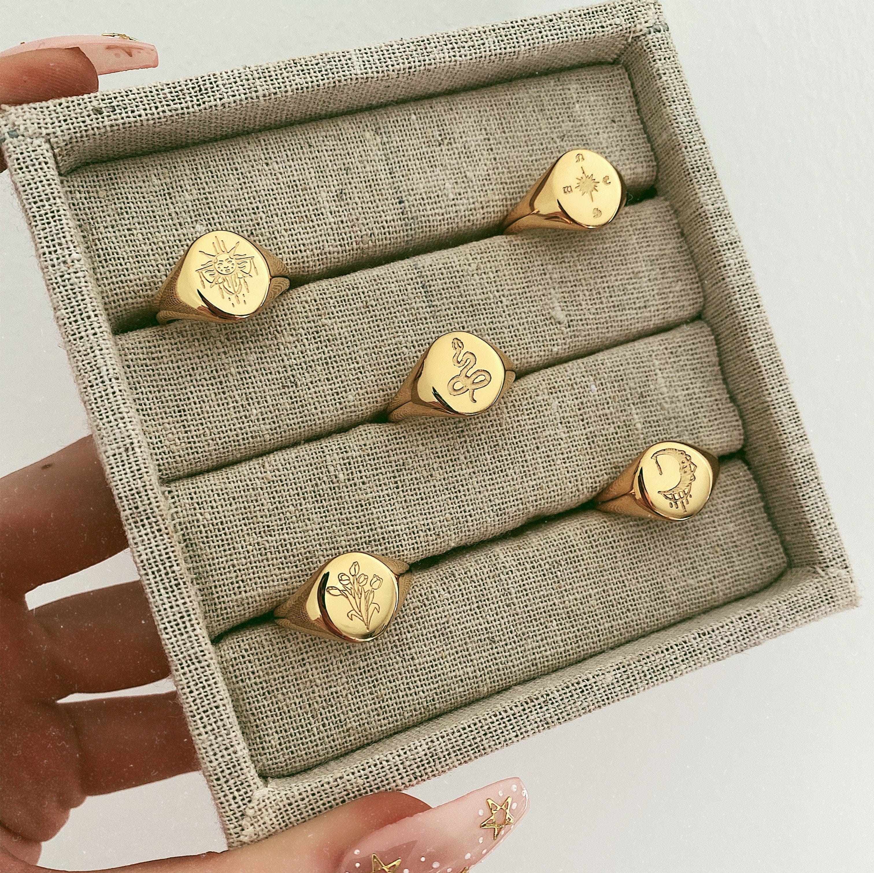 Tulips Signet Ring - Image 6
