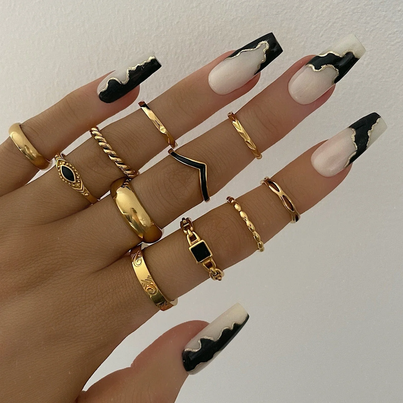 Vivian Ring - Image 2